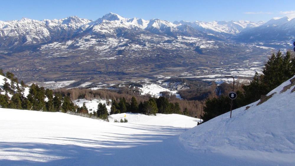Petit appartement en montagne Saint-Julien-en-Champsaur Buitenkant foto