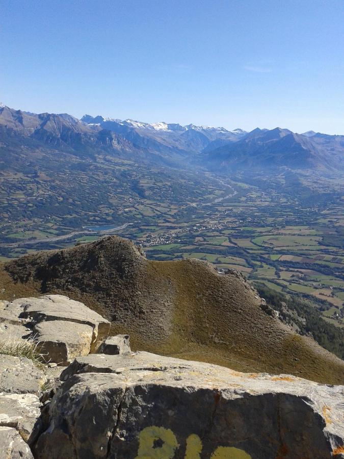Petit appartement en montagne Saint-Julien-en-Champsaur Buitenkant foto